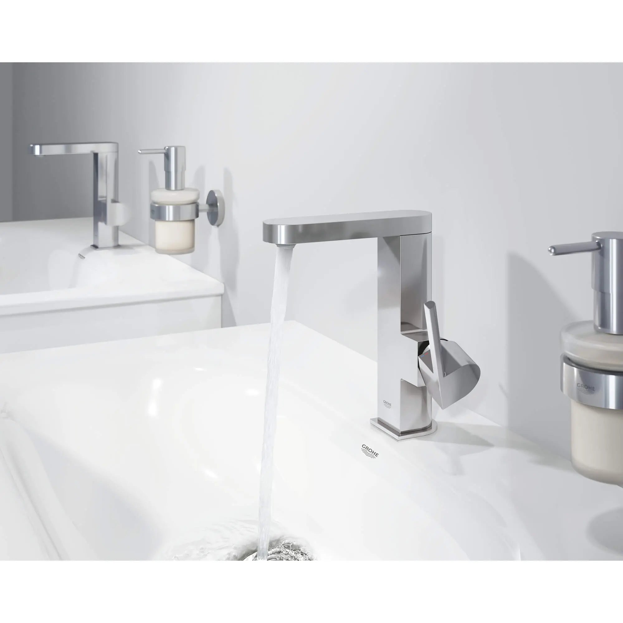 Single Hole Single-Handle M-Size Bathroom Faucet, 1.2 GPM (4.5 L/min) // GROHE STARLIGHT CHROME // 923_23956003-single-handle-bathroom-faucet-m-size-enviro-5_0_CDNwebp.webp